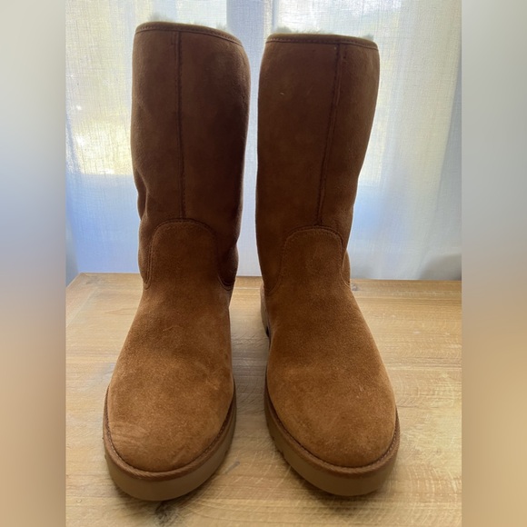 UGG Romely Cuffable in Chestnut Brown - Picture 2 of 10